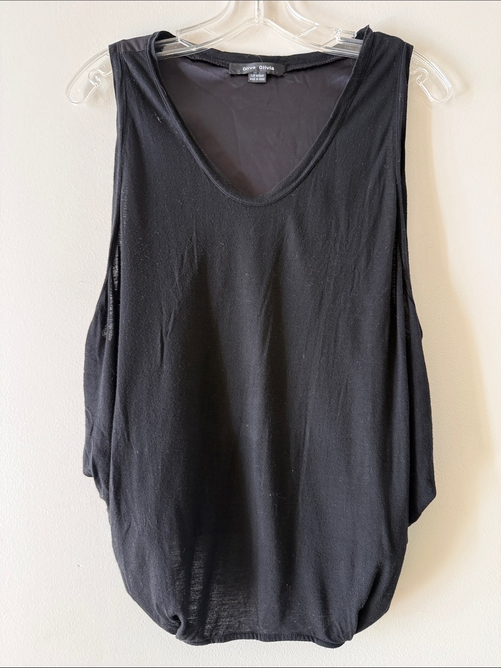 Olive Olivia Black Scoop Neck Tank